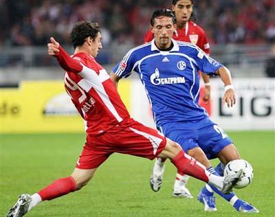 的交锋中互 的交锋中互